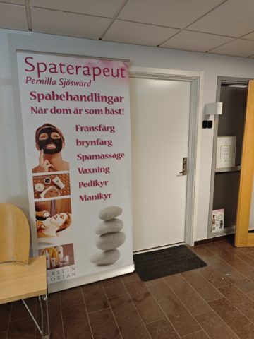 Entrén till Spaterapeuten på bottenplanet Kanholmsvägen 51